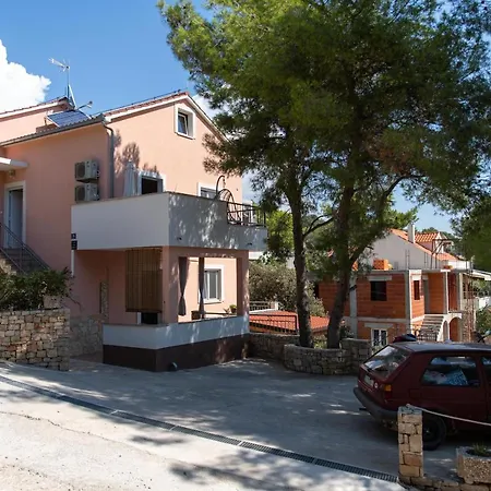 Prázdninový dům House Anka *